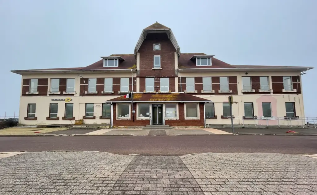 Façade du bureau de poste de Saint-Pierre à Saint-Pierre-et-Miquelon, archive de mars 2022