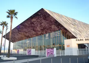 Façade de la Sud de France Arena à Pérols, archive de 2017