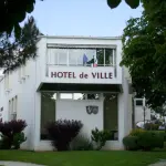 Façade de la mairie de Saint-Palais-sur-Mer, archive de 2008