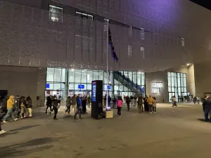 La LDLC Arena à Décines-Charpieu en février 2025, vue extérieure d’archive