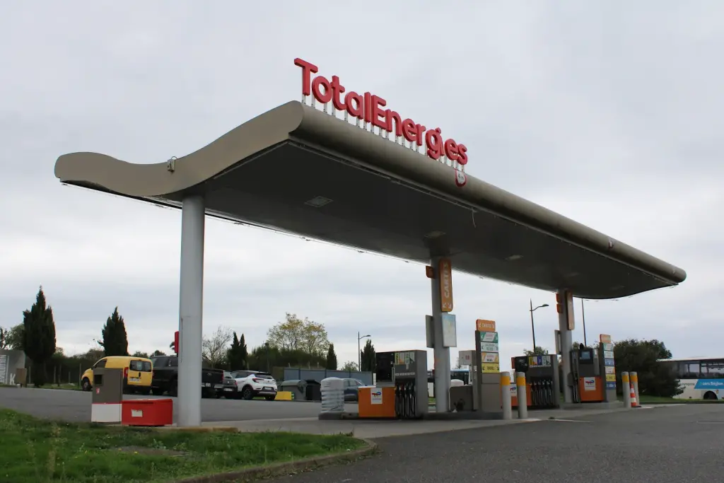 Station-service TotalEnergies Access à Lapalisse, photographie d’archive