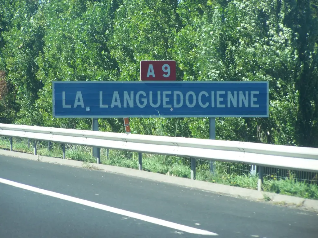 Panneau de l’autoroute A9 La Languedocienne