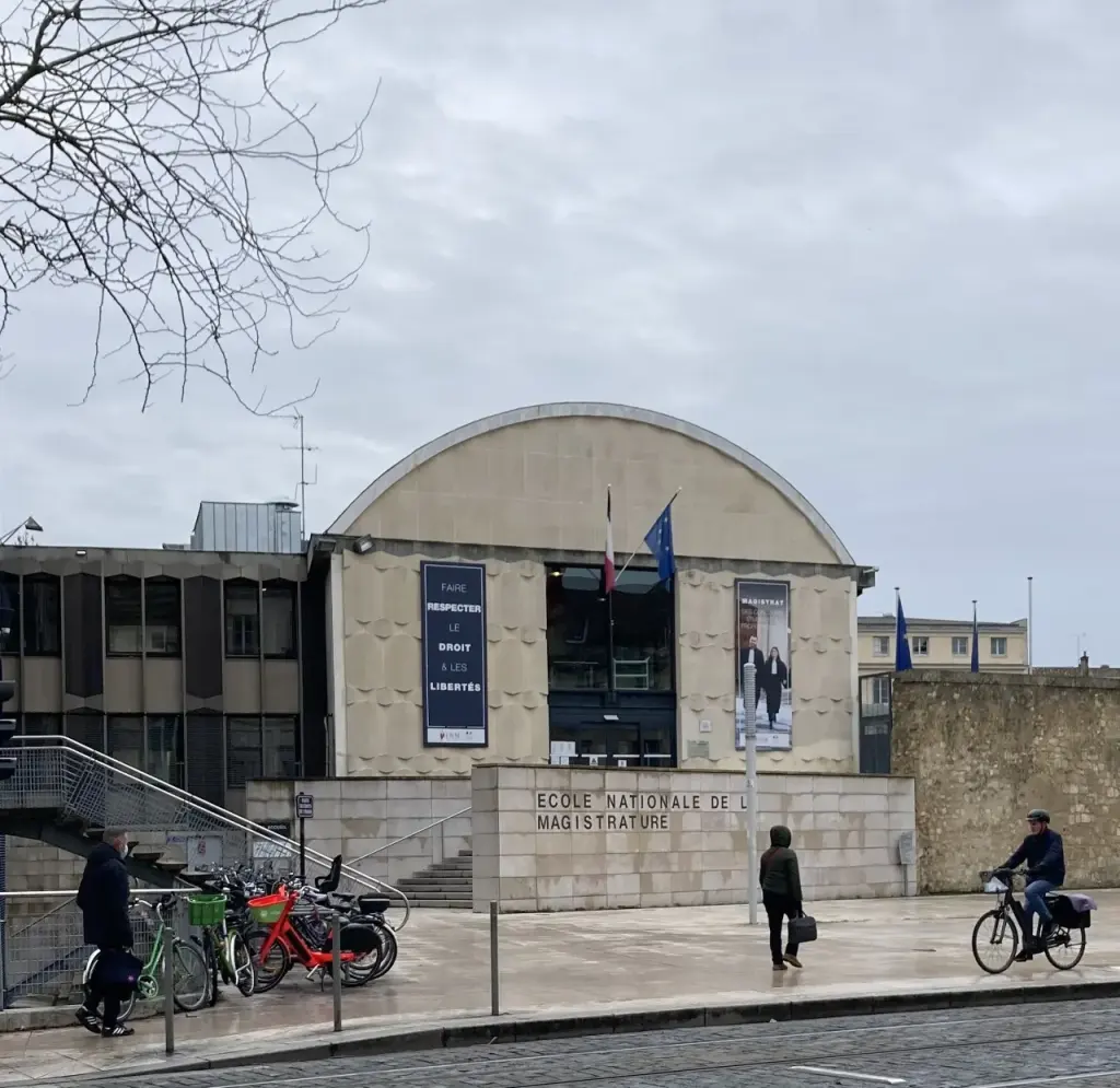 Entrée de l’École nationale de la magistrature à Bordeaux, archive de2021