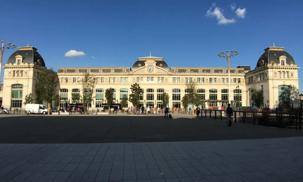 La façade de la gare Toulouse-Matabiau