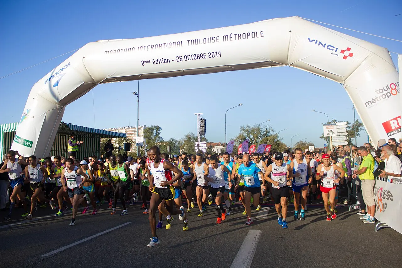 Départ du marathon de Toulouse en octobre 2014