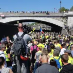 Un cortège des Gilets jaunes à Paris en avril2019, photographie d’archive