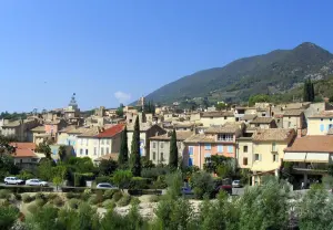 Vue générale de Nyons dans la Drôme