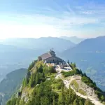 Vue aérienne du Kehlsteinhaus en septembre 2023, photographie d’archive