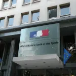 Entrée du ministère de la Santé à Paris, archive du 25 juin 2009