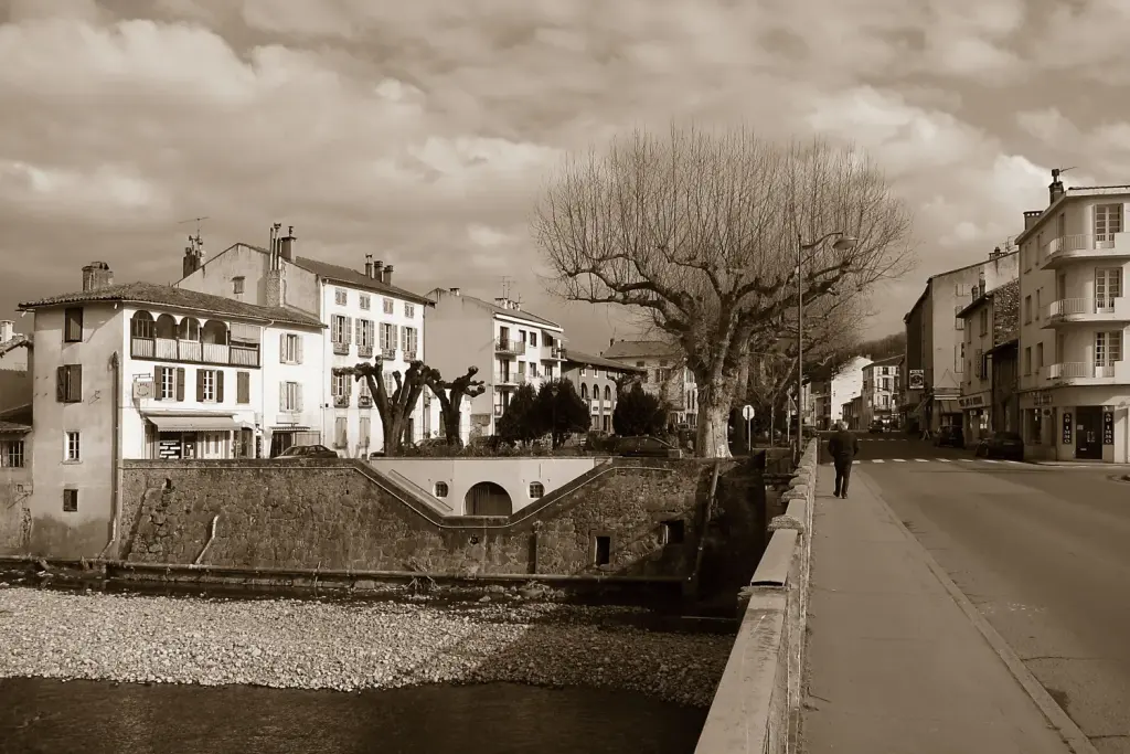 Saint-Girons et l’avenue François-Camel, photographie d’archive