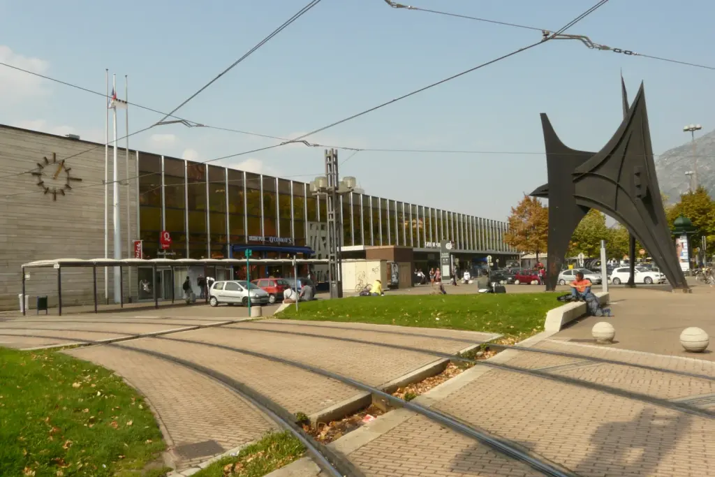 La gare de Grenoble photographiée en 2009, image d’archive