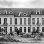 Façade sud de l’hôtel d’Aumont, siège du tribunal administratif de Paris