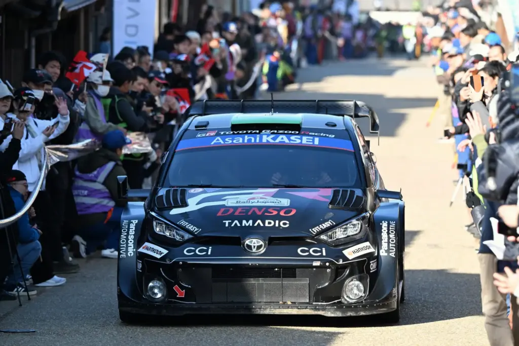 Elfyn Evans et sa Toyota GR Yaris Rally1 — archive